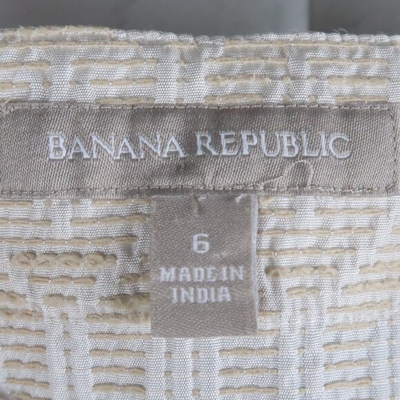 BANANA REPUBLIC TAN & WHITE DESIGN SLEEVELESS HIGH NECK TOP SIZE 6 - Picture 2 of 8